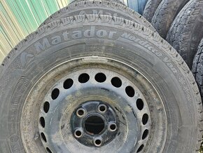 Predám zimné pneumatiky s diskami 215/65 r16 C.. VW T5. - 2