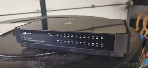 Switch TP Link 24port 100Mbps - 2