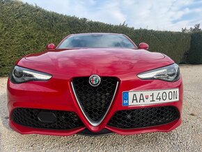 Alfa Romeo Giulia 2.2 Diesel 210 AT AWD Veloce - 2