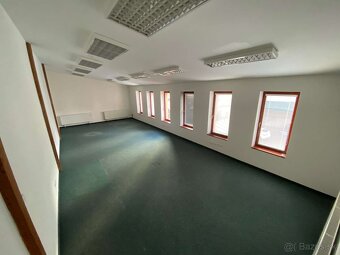 RealityKolesár prenajíma kancelárie 235 m2 Vrátna, centrum K - 2