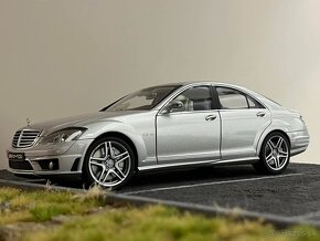 1:18 Mercedes-Benz S63 AMG (W221) - AUTOart Millenium - 2