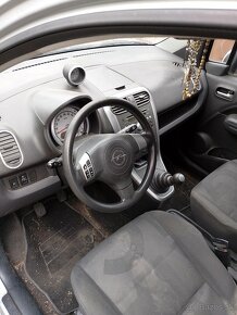 Opel Agila 1.0 - 2