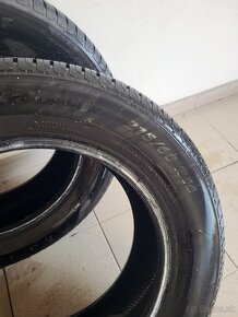 Predám 4 letné pneumatiky 215/60 R16 - 2