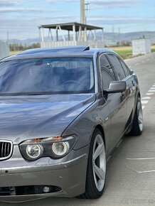 BMW E66 760Li V12 - 2