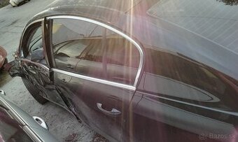 predám DVERE Volkswagen Passat B7 Trysky 03L130277B 1.6 TDI - 2