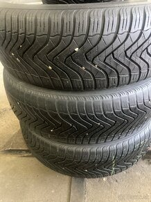 Zimné pneu 215/60R17 viem aj prezuť - 2