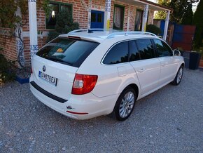 Škoda Superb Combi 2.0 TDI CR Elegance DSG - 2