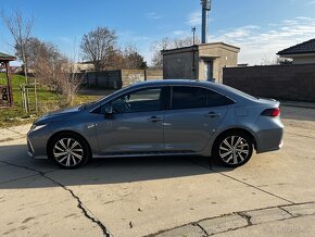 Toyota Corolla sedan Sports Style - 2