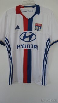 OLYMPIQUE LYONNAIS - 2