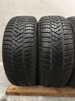 Zimné pneumatiky 225/40/19 Pirelli Sottozero 3 Winter AO - 2