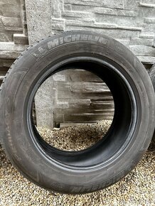 Pneumatiky Michelin 235/55 R17 - 2