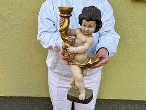 Dřevěný anděl světlonoš socha Putto - 2