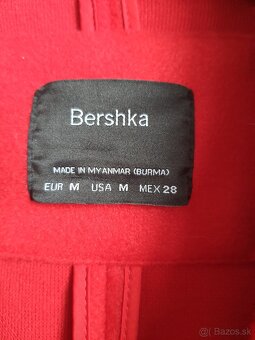 Červený Bershka kabát - 2