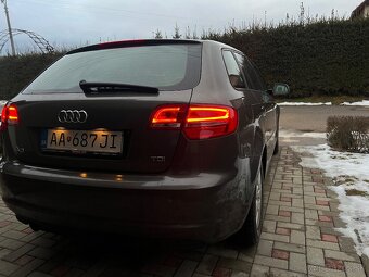 Audi A3 Sportback 1.6 TDI 105k DPF Ambiente (2012) - 2