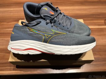 Mizuno WAVE ULTIMA 15 šedé - 2