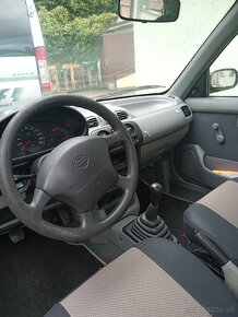 Nissan Micra 1.0 16 V - 2