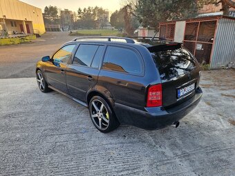 Skoda Octavia 1.8T RS - 2