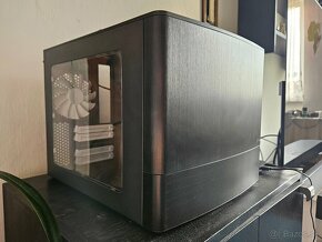 Fractal Design Node 804 (Server/HTPC skrina) - 2