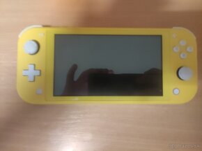 Nintendo switch lite + 3 hry - 2