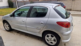 Peugeot 206 1.4. Benzin - 2