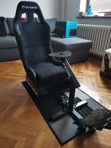 Playseat Alcantara + Logitech g29 - 2