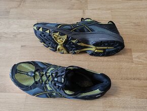 Pánske botasky značky asics - 2