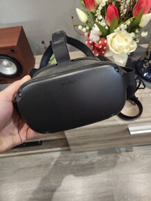 Oculus Quest 1 250e - 2