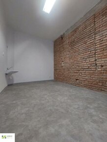 Na prenájom priestor o výmere 13,56 m2 v centre mesta Košice - 2