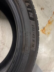 Letné pneu Michelin Primacy 4 235/45/R18 98W 2ks - 2