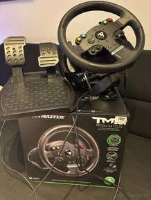 Volant a pedale na xbox znacky Thrustmaster - 2