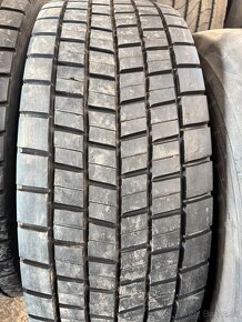 Predám pneu 315/70R22,5 - 2