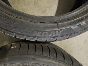 245 / 40 R 19 AVON - 2