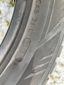 225/50 R17 zimna sada pneu Laufen - 2