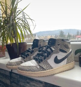 Air Jordan 1 Retro High OG "White Cement" - 2