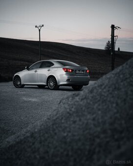 LEXUS IS220D Fsport - 2