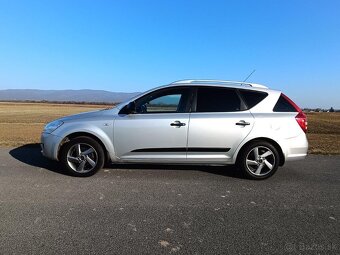 Kia CEED Combi, 1.4 benzín, 150tis. km, dobrý stav - 2