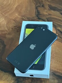iPhone SE 2020 64gb Space Gray - 2