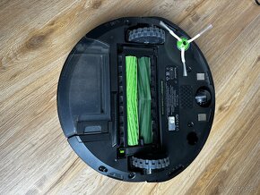 Robotický vysávač Roomba i7 - 2