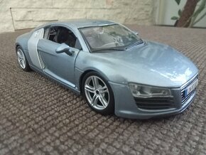 Audi R8 - 2