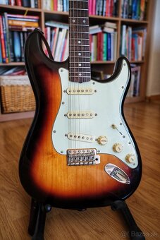 Fender vintera 60 stratocaster - 2