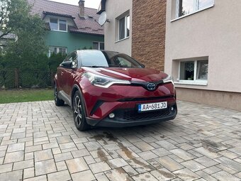 Toyota CH-R 1.8 Hybrid 2019 rok 94000 STK a EK TOP Stav - 2