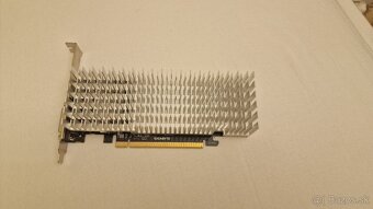 GIGABYTE GeForce GT 1030 Silent Low Profile 2G - 2