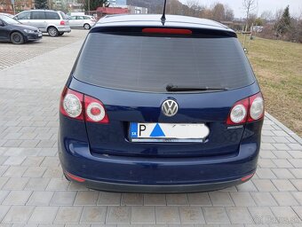 Volkswagen Golf 5 plus 1.9 TDI 77kw BlueMotion rok 2009 - 2