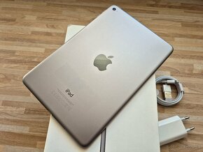 Apple iPad mini 4 16GB - 2