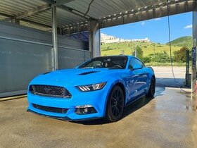 FORD MUSTANG 5.0 GT full výbava - 2