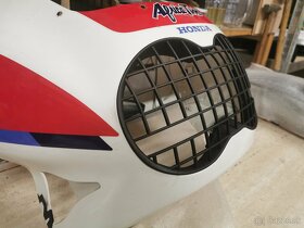 Honda XRV 750 RD04 Africa Twin Mriežka Svetlometu - 2