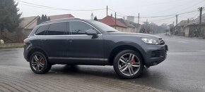 Volkswagen Touareg - 2