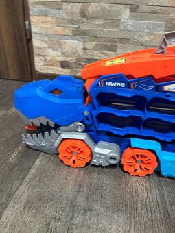 Hot Wheels T-REX ťahač - 2