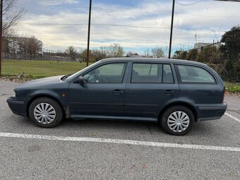 Predám Škoda Octavia 1.6 benzín automat - 2