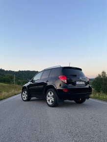 Toyota rav4 - 2